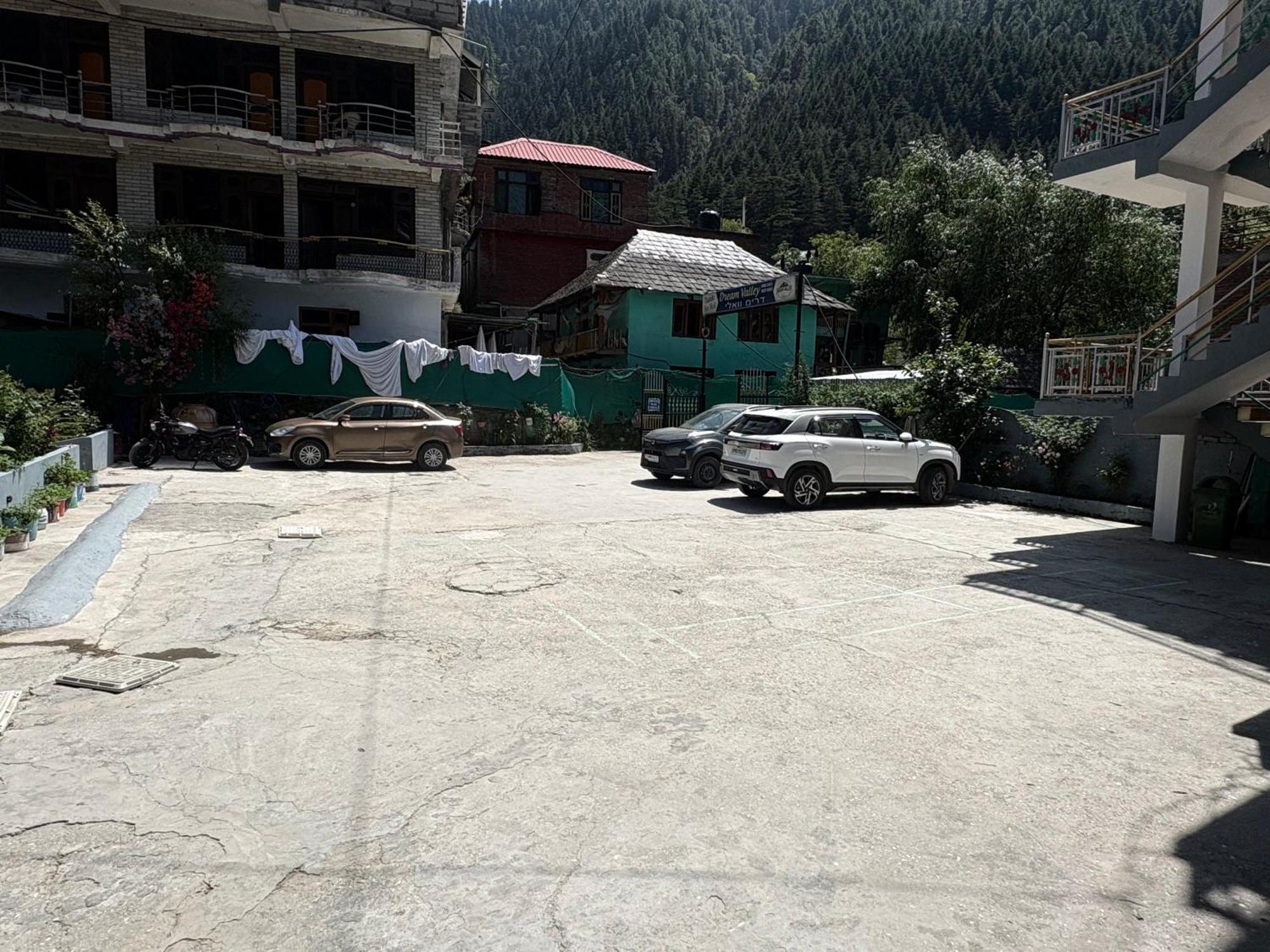 Hotel Dream Valley Kasol #Near Mall Road #River View #Parking #Gaming Zone #Open Terrace #Restaurant Экстерьер фото