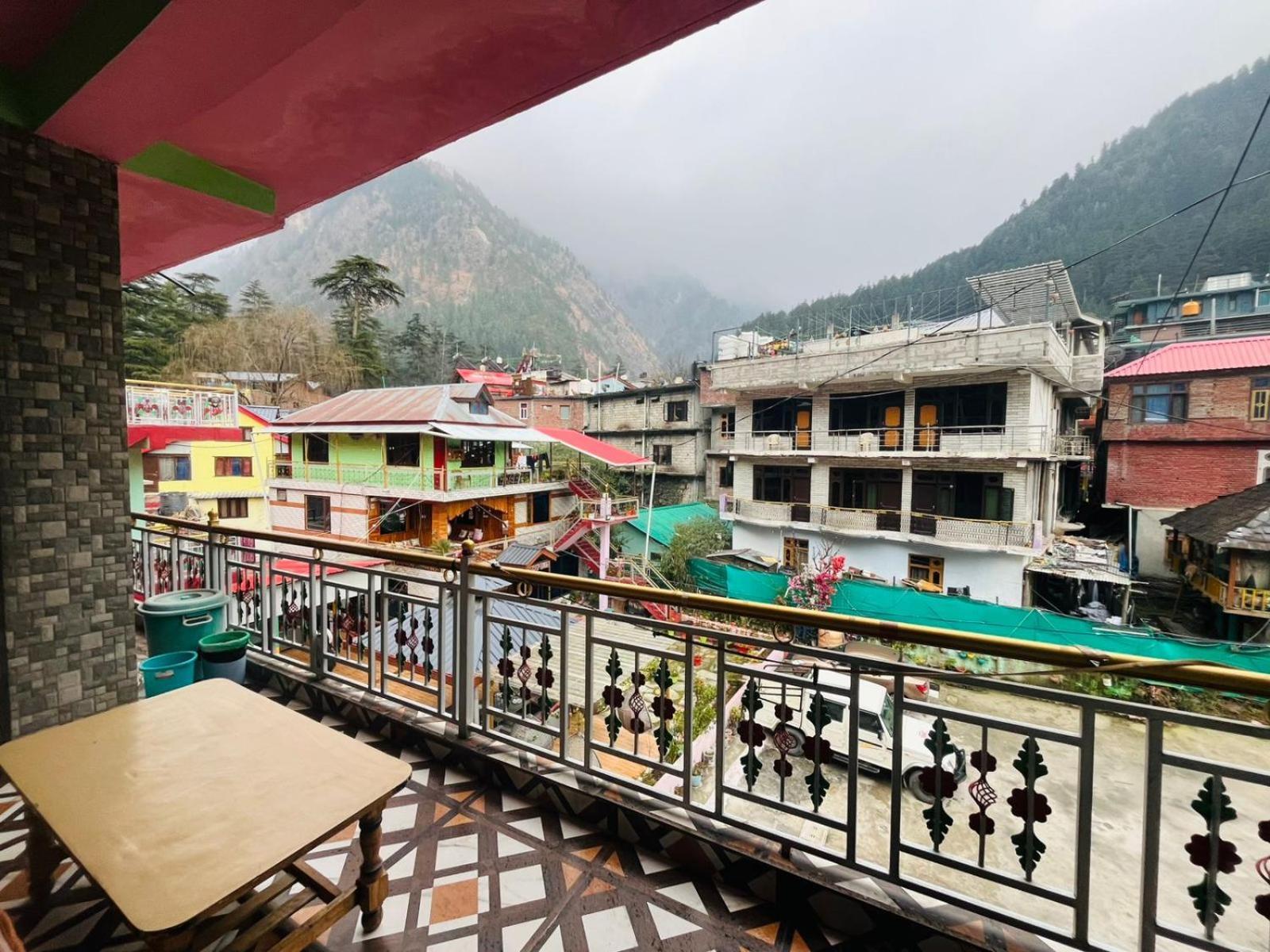 Hotel Dream Valley Kasol #Near Mall Road #River View #Parking #Gaming Zone #Open Terrace #Restaurant Экстерьер фото
